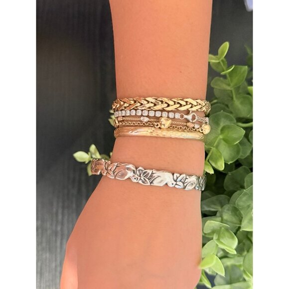 Retired James Avery Dove Bangle - Picture 4 of 6